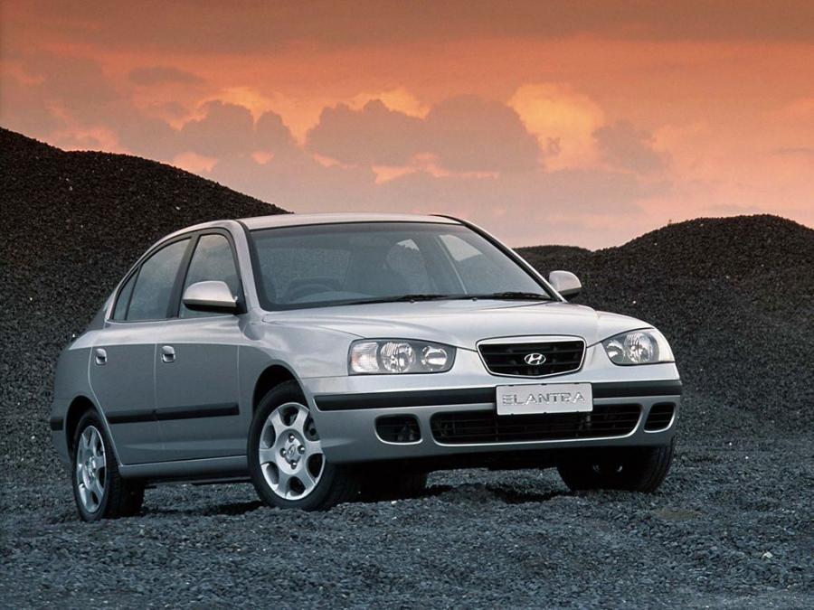  Hyundai Elantra Sedan 2003 года  (ZA) (фото 13 из 16)